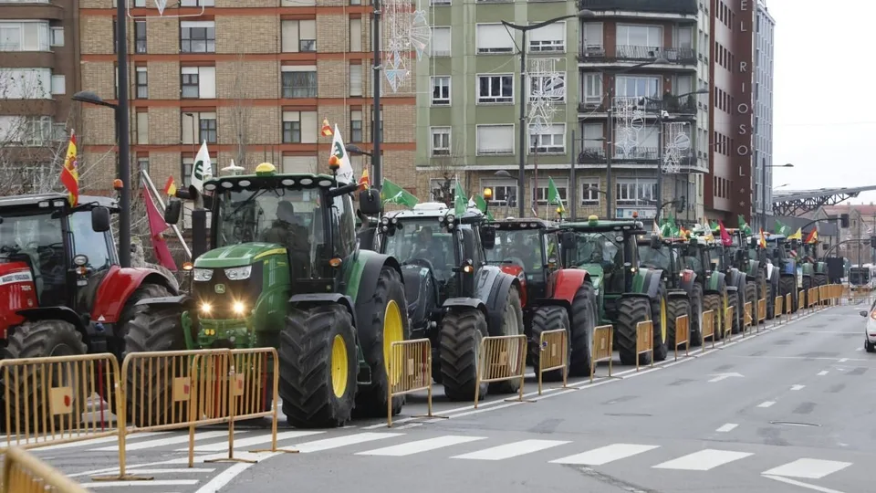 El campo vuelve a la calle: Toledo abre un nuevo ciclo de tractoradas contra costes, burocracia y pérdida de rentabilidad