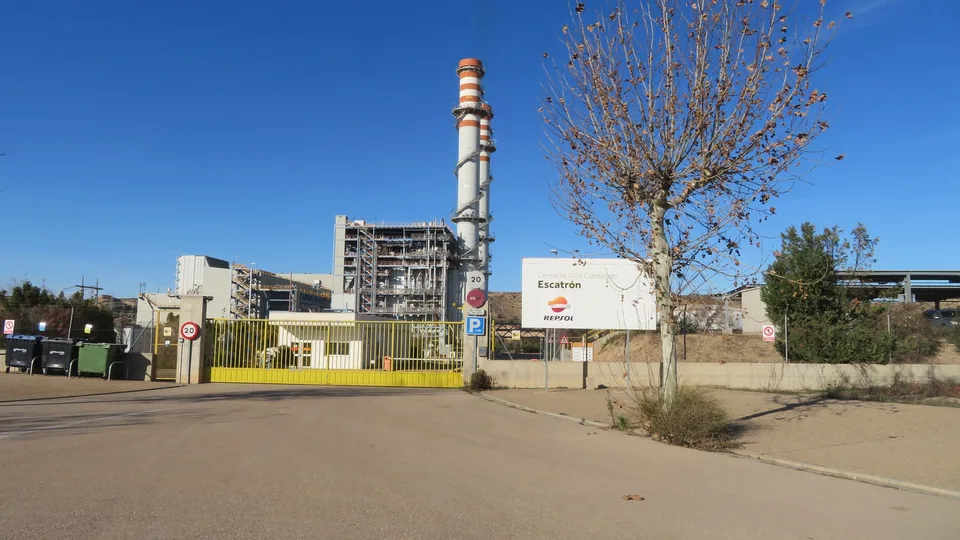 Central de ciclo combinado de Escatrón (Zaragoza) en imagen de archivo de enero de 2026; no consta que esté afectada por la controversia.