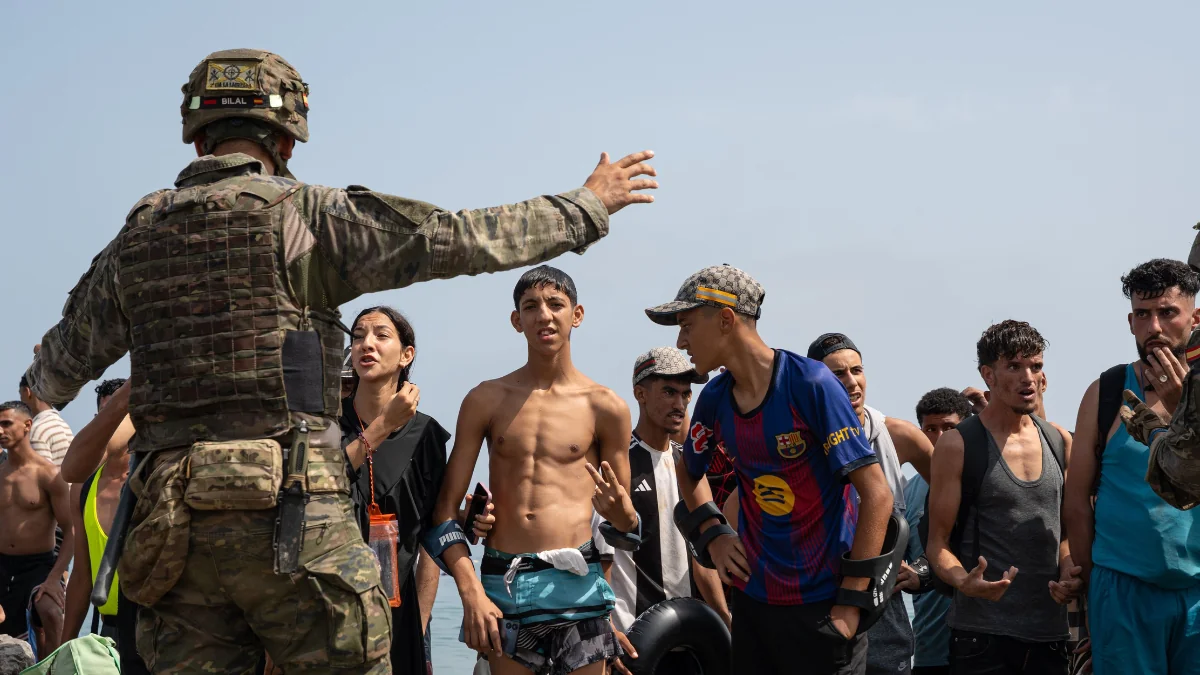 España estudia endurecer el asilo en Ceuta mientras Bruselas prepara más capacidad para Frontex